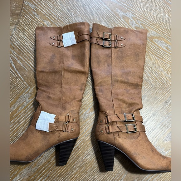 Shoe Dazzle Shoes - *NWOT Shoe Dazzle|Camerella Boots|Size 10